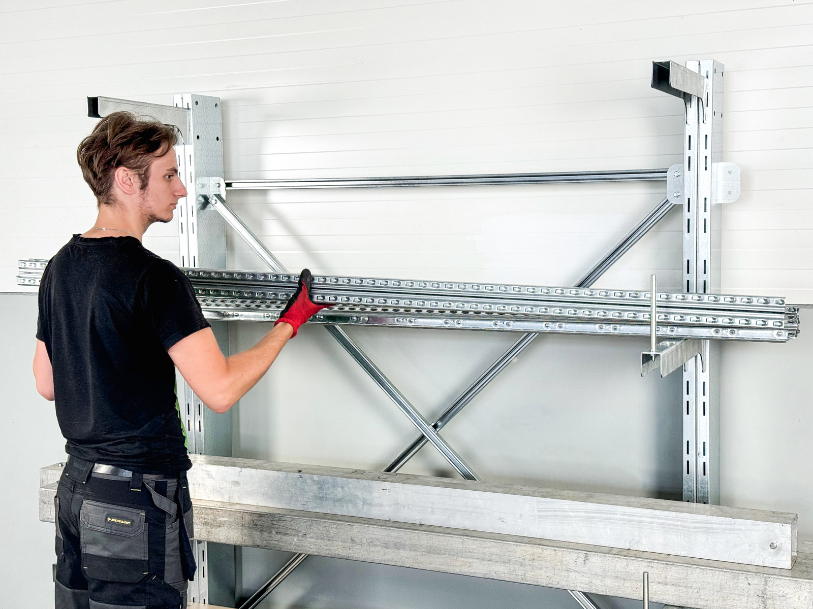 Shelving solution 24